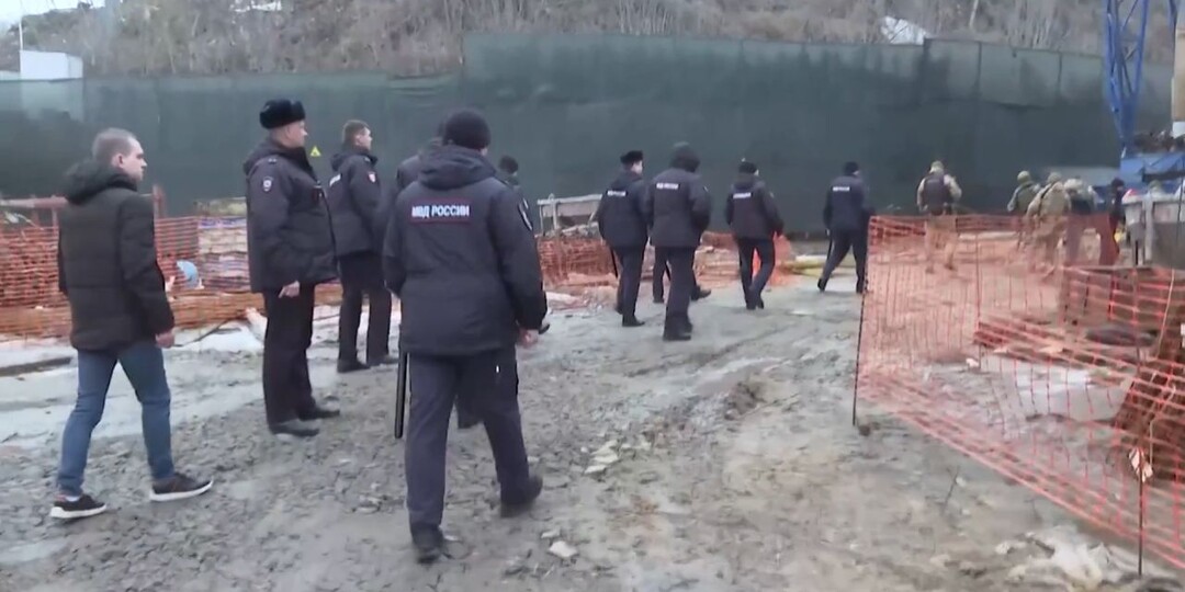 Полиция нагрянула на стройку в центре Воронежа (ВИДЕО)
