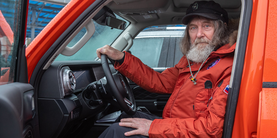 Федор Конюхов на полярной станций: в сердце Антарктиды — история о путешествии, науке и внедорожниках.