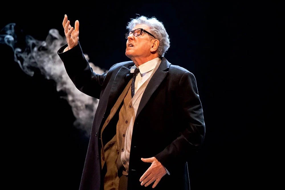    Народный артист России Игорь Костолевский читает рассказ Ивана Бунина "Солнечный удар". / Министерство культуры Омской области