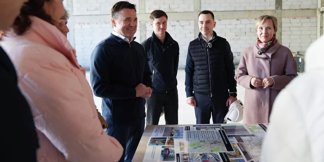 Долгожданный корпус на 1,1 тысячи мест: как новая школа в Люберцах избавит детей от второй смены