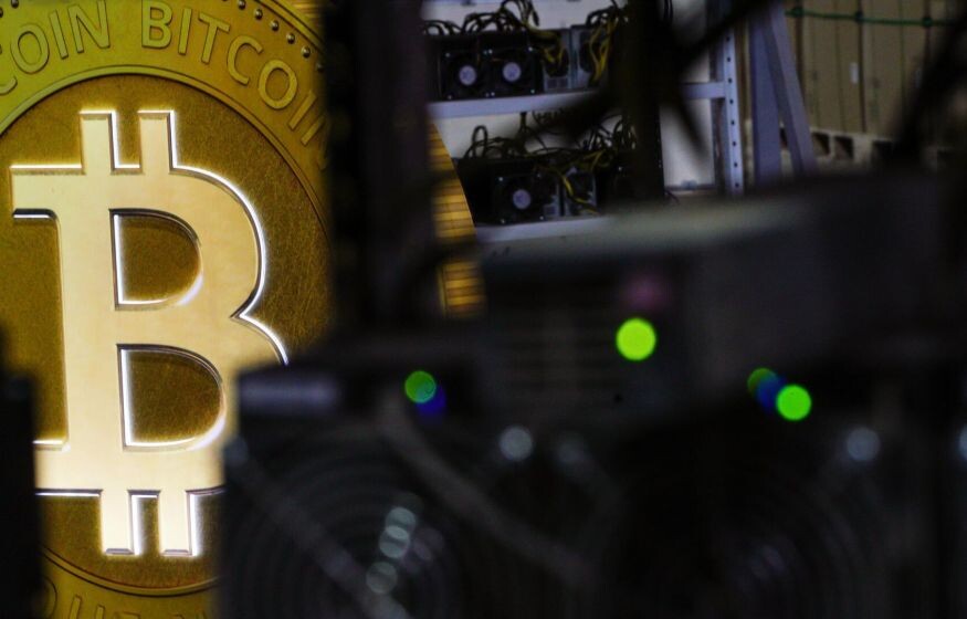    Кабмин утвердил правила работы с цифровыми валютами