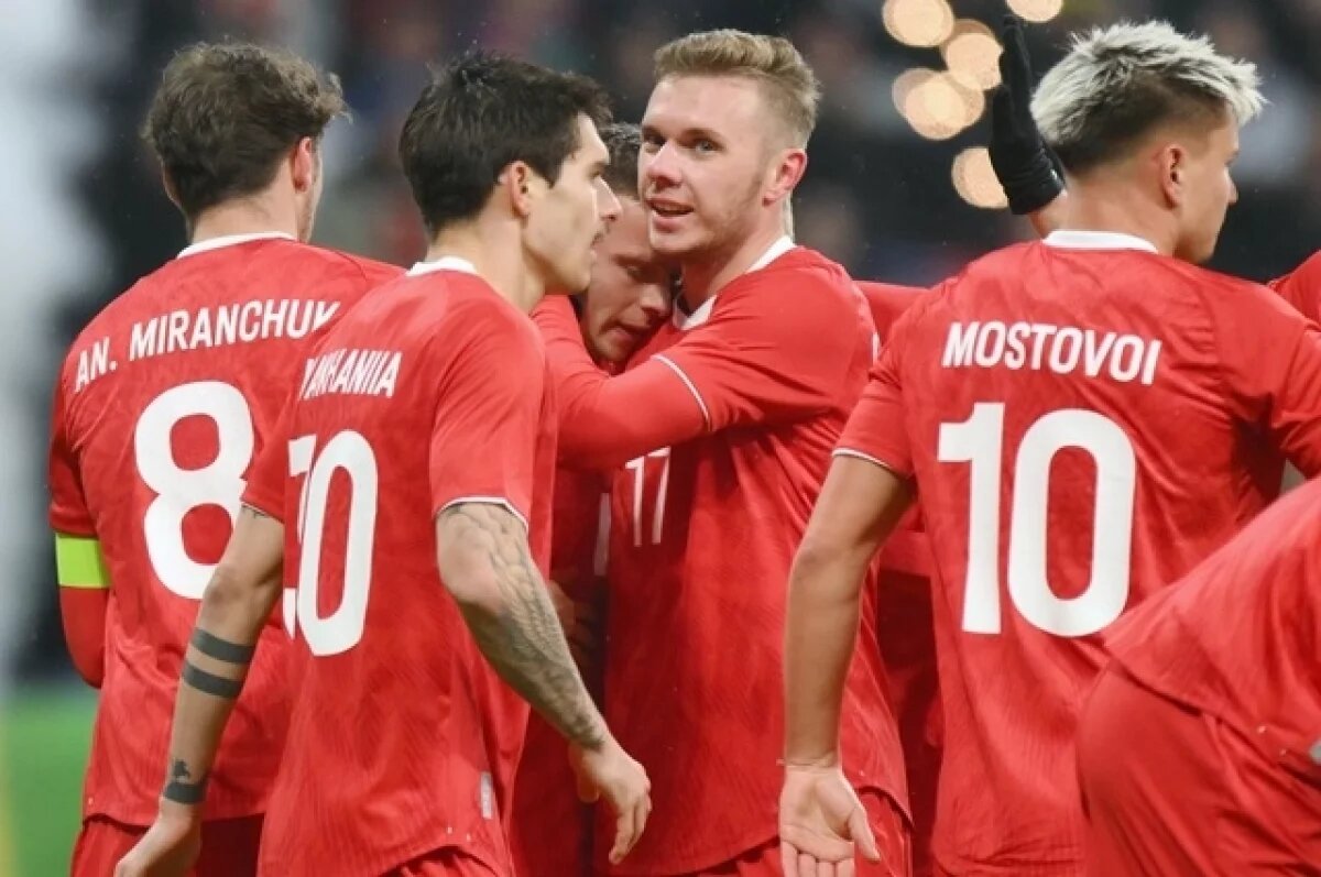    Сборная России по футболу прибыла в Краснодар, где сыграет с Никарагуа