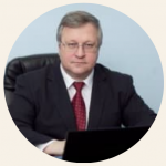 «Важ­но, что это во­прос не толь­ко фер­ме­ров или кон­крет­ных ре­ги­о­нов. Это про­бле­ма всей стра­ны. Мы сей­час на­блю­да­ем, что у нас раз­ру­ше­на ве­те­ри­на­рия и на­ру­ше­ны дей­ствия по ве­те­ри­нар­ным пра­ви­лам. У нас, по сути, нет про­фес­си­о­на­лов, ко­то­рые мог­ли бы от­ста­и­вать свою по­зи­цию, даже если они что-то и по­ни­ма­ют. Они на­хо­дят­ся в си­сте­ме, где всем управ­ля­ет фе­де­раль­ный центр, в том чис­ле и тем, ко­гда, ка­ки­ми вак­ци­на­ми и кого ко­лоть. Про­бле­ма за­тро­ну­ла не толь­ко Но­во­си­бир­скую об­ласть, то же са­мое мед­лен­но раз­во­ра­чи­ва­ет­ся и в дру­гих ре­ги­о­нах. До­сто­вер­но из­вест­но ми­ни­мум о семи субъ­ек­тах РФ. Это уже на­ци­о­наль­ная беда», – по­ла­га­ет Юрий Круп­нов.