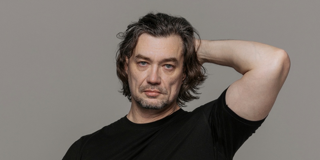 6 Республик. За ней.