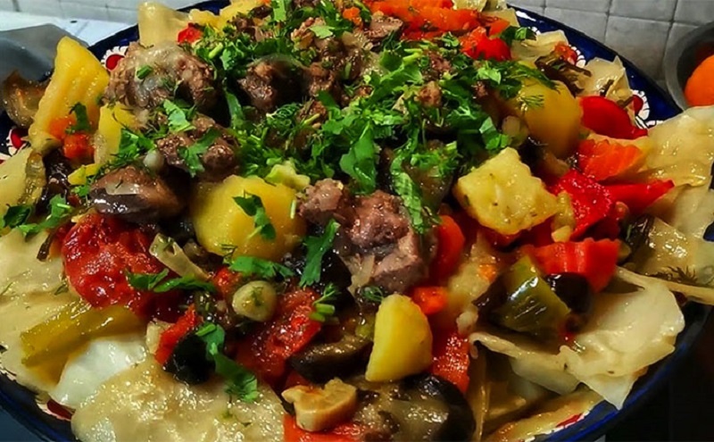 Домляма из казана: как приготовить сочное жаркое в собственном соку по традиционному таджикскому рецепту