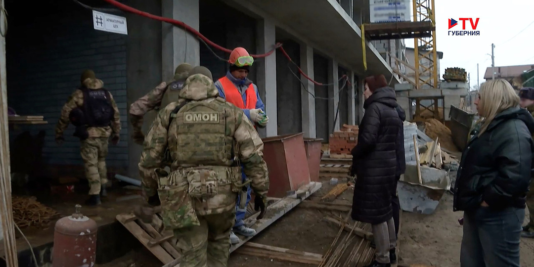 Силовики нагрянули на стройки в Воронеже