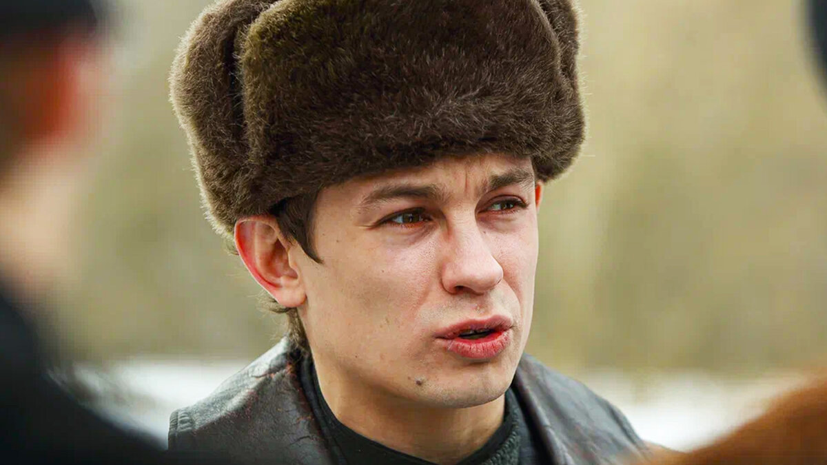 Сериал-"Слово Пацана",Персонаж-"Кощей".(Актёр-Никита Кологривый).Источник Яндекс Картинки.