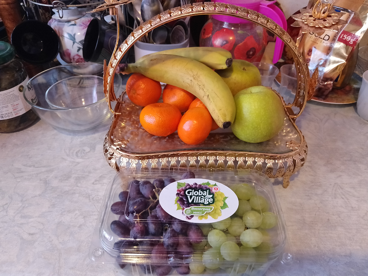 Фото автора, купила фрукты сегодня