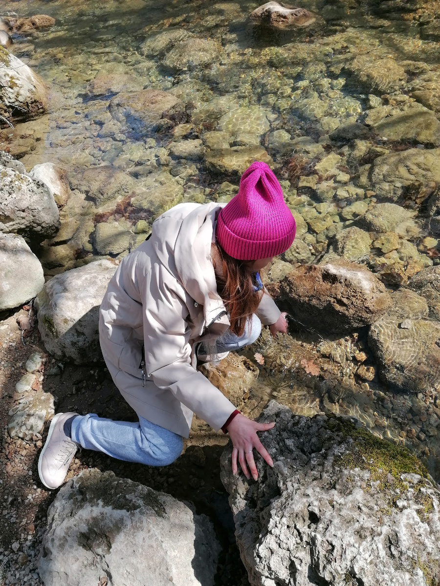 Охлаждаемся в речке. 