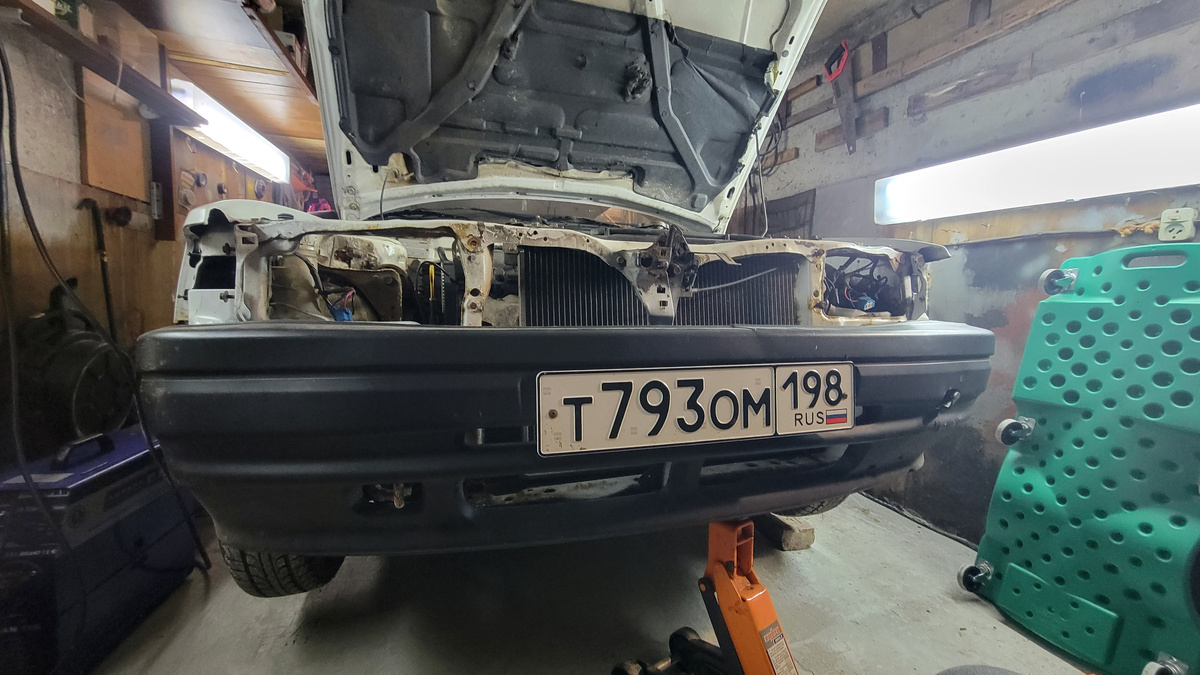 Фары и решётку — долой!