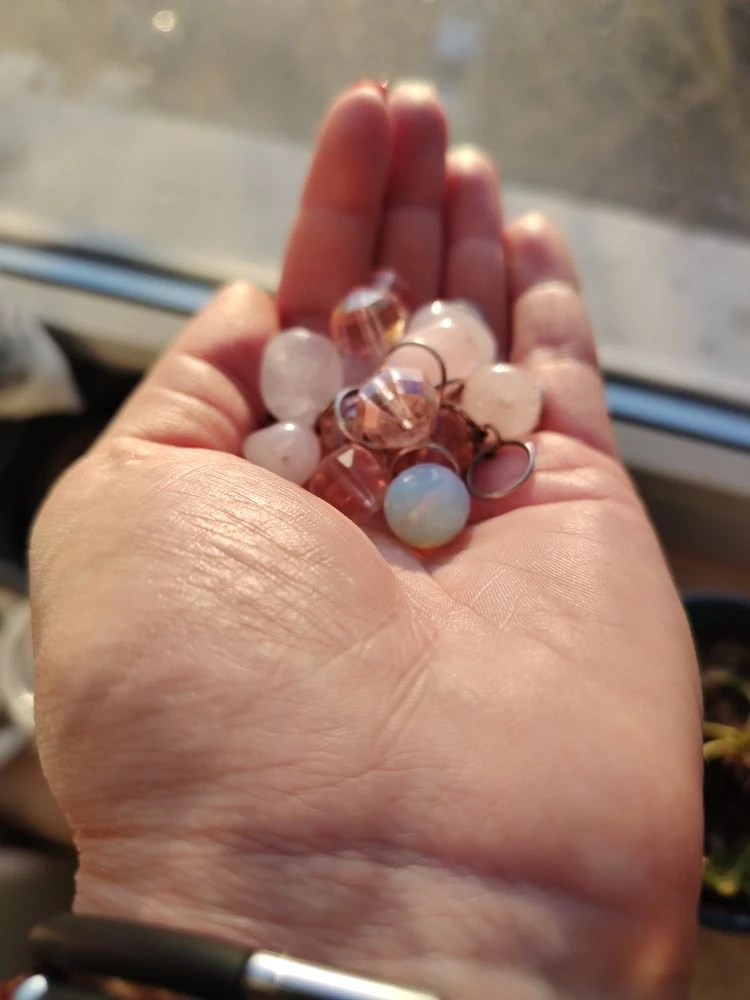 посмотрите внимательно. какой отклик у вас на такое сочетание? пишите в комментариях... скажу, что значит ваш ответ.