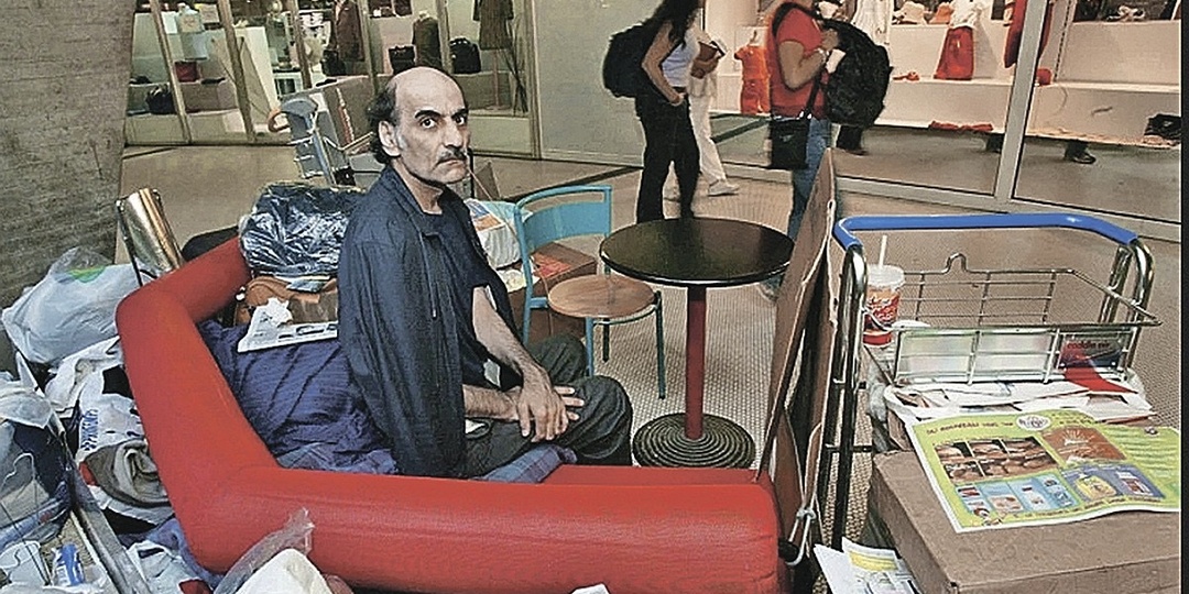 Он жил среди людей — но не был гражданином ни одной страны: реальная история