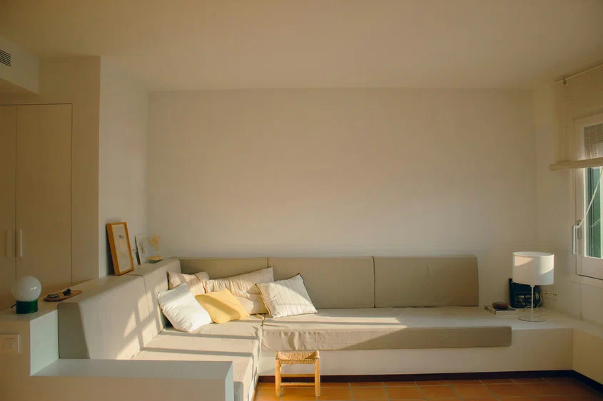 Фото на обложке: Oriol Hausmann / Unsplash