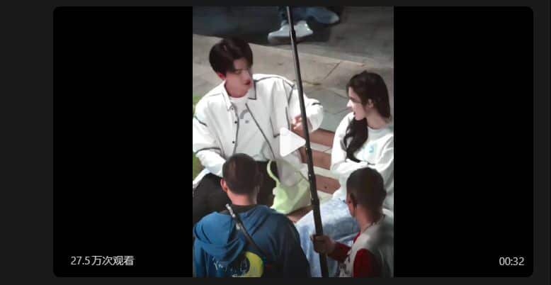    посмотреть видео с эпизодом со съемок можно по ссылке в Weibo