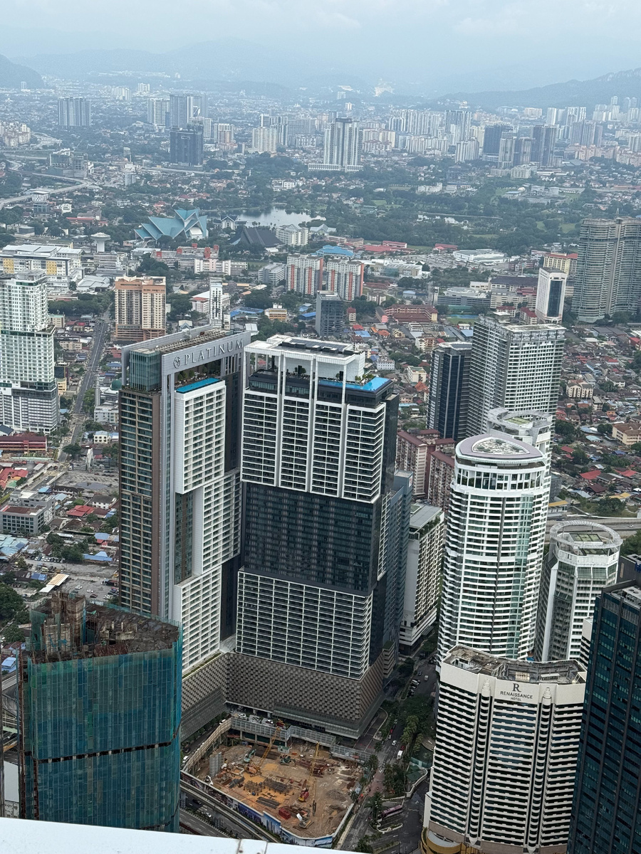 Апартаментов Platinum 2. Вид с KL Tower