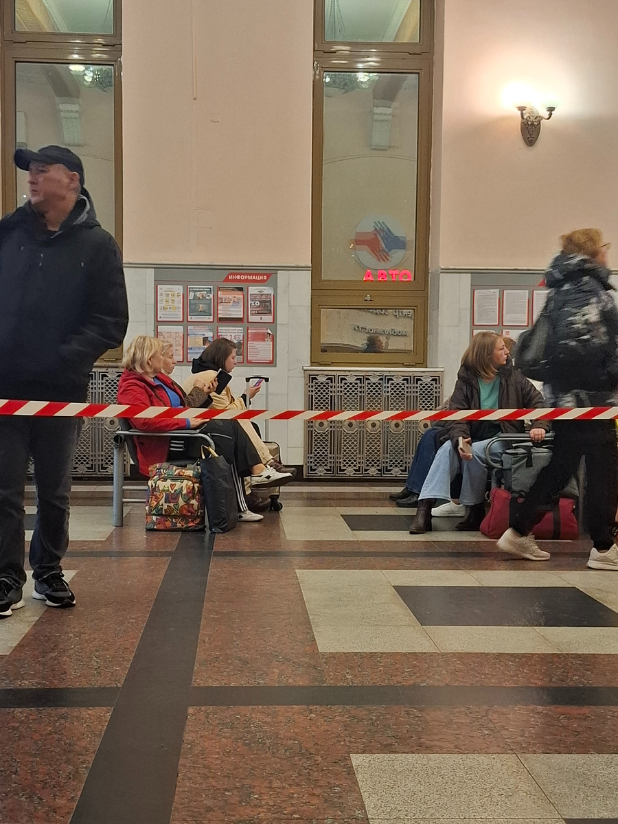 Кого сдержит эта лента?