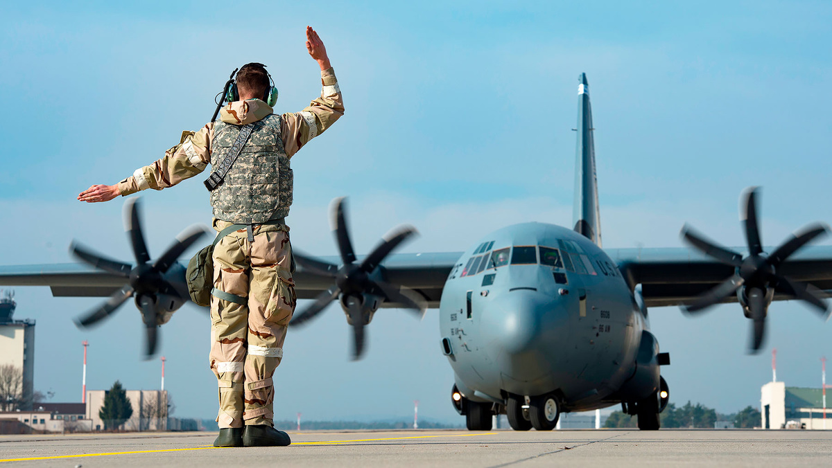    Германия авиабаза Рамштайн
