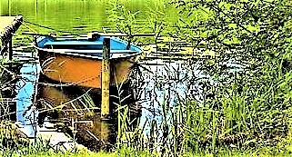 2. Лодка у берега