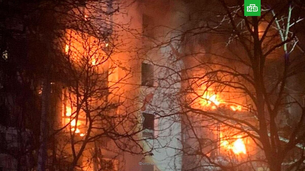    Губернатор: четыре человека пострадали при взрыве в жилом доме в Севастополе