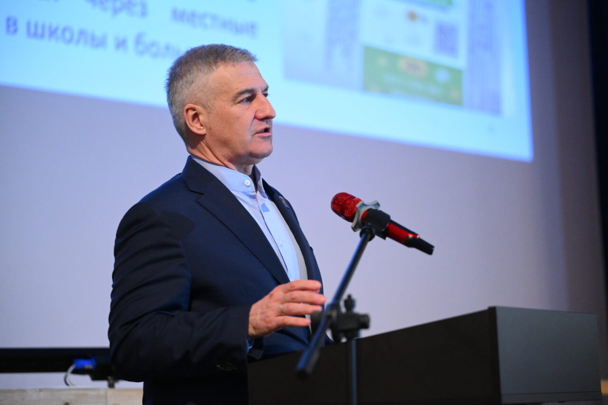    Артур Парфенчиков. Фото: "Республика" / Сергей Юдин