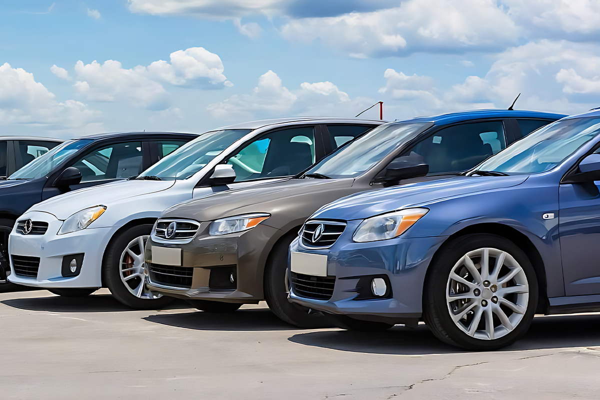 Юрист раскрыл четыре схемы обмана при покупке авто.  Фото: Изображение сгенерировано с помощью ИИ / Маргарита Неклюдова