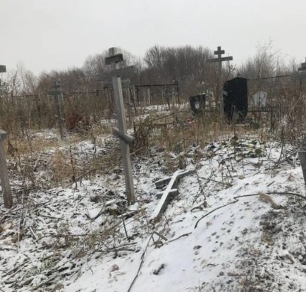 Крест на чужой могиле