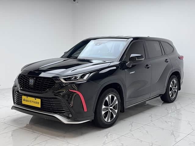 Toyota Crown Kluger как вам внешность- листайте.