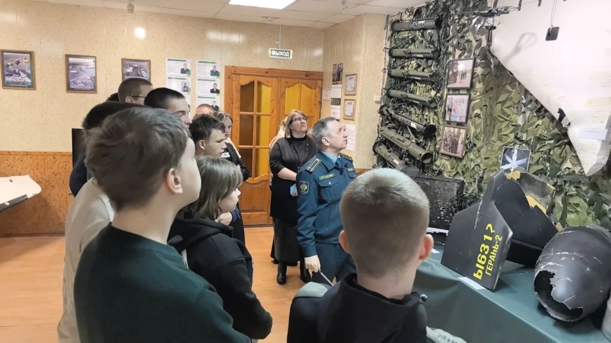    Музей СВО Курской таможни посетили воспитанники и педагоги подшефной школы «Ступени»