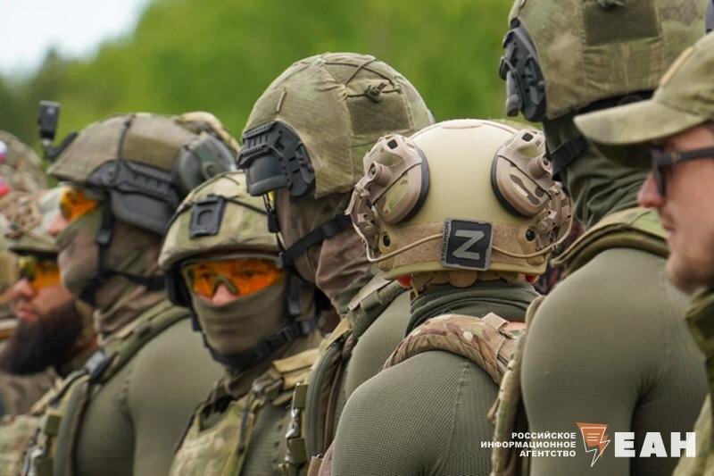    ЕАН. Военные