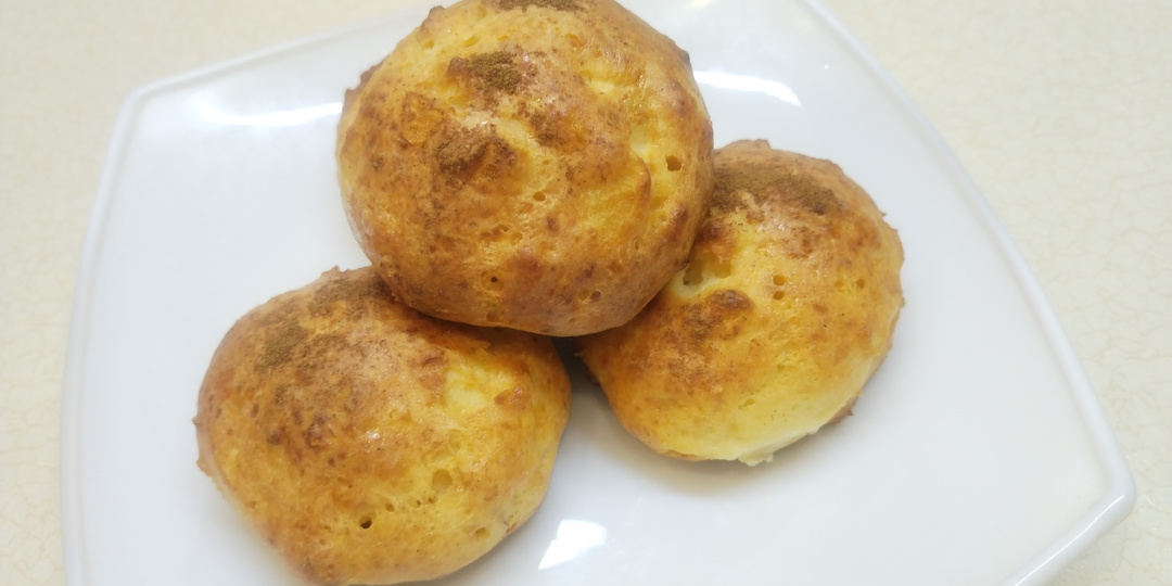 Творожные шарики с яблоком и корицей