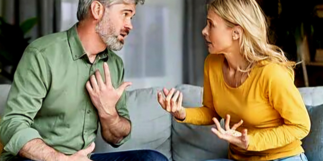 - Ты представляешь - они заставили нашего сына купить им квартиру!