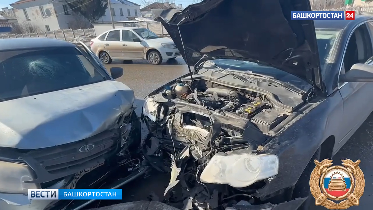    В Башкирии пьяная женщина-водитель Volkswagen Passat устроила ДТП, в котором пострадал подросток