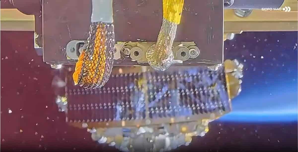    Кадр отделения спутников компании «Бюро 1440» от ракеты-носителя / © «Бюро 1440»