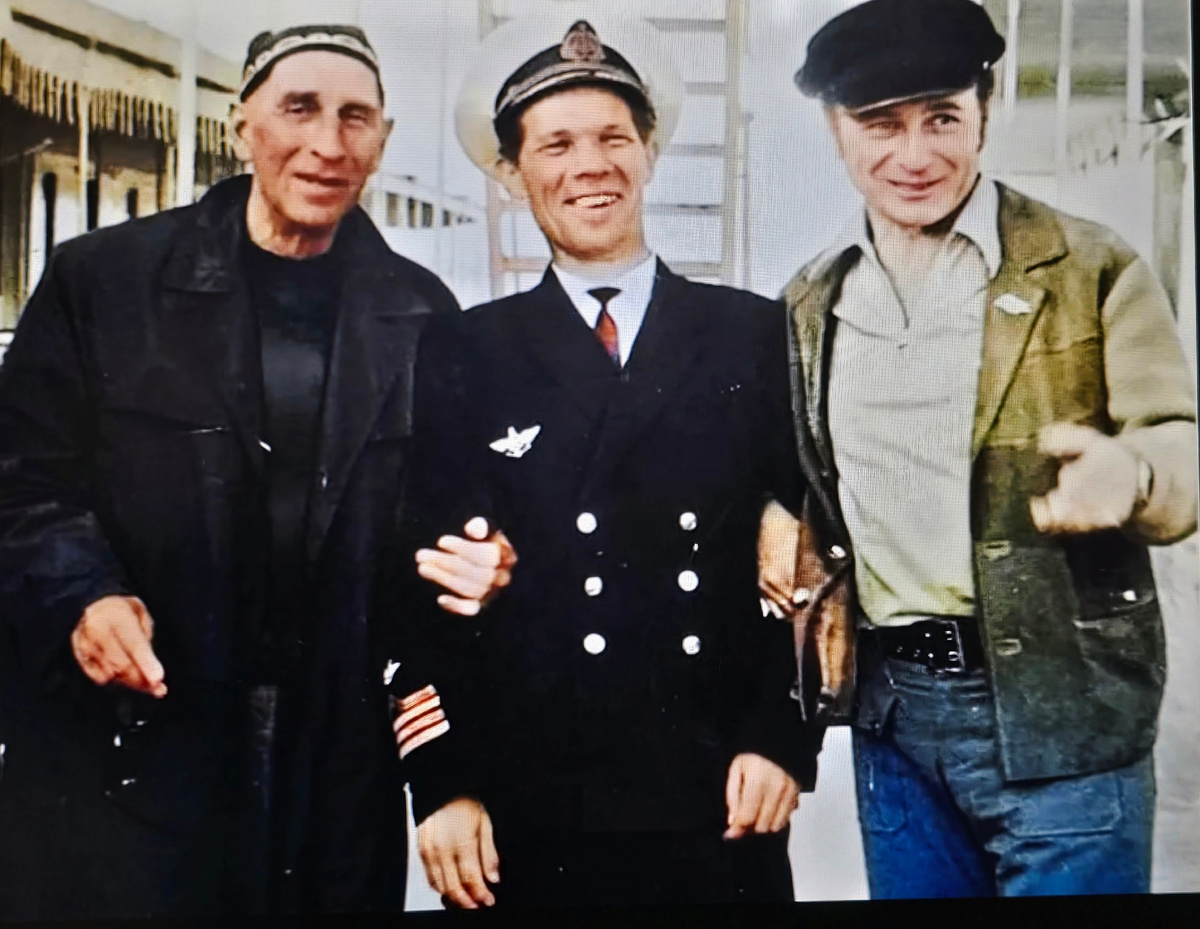 Уникальное фото со съемок комедии «12 стульев» на пароходе «Чичерин». Источник: архив «Мосфильма».