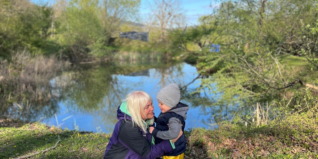 Путешествие во времени: легендарный паровозик в сердце Гуамского ущелья