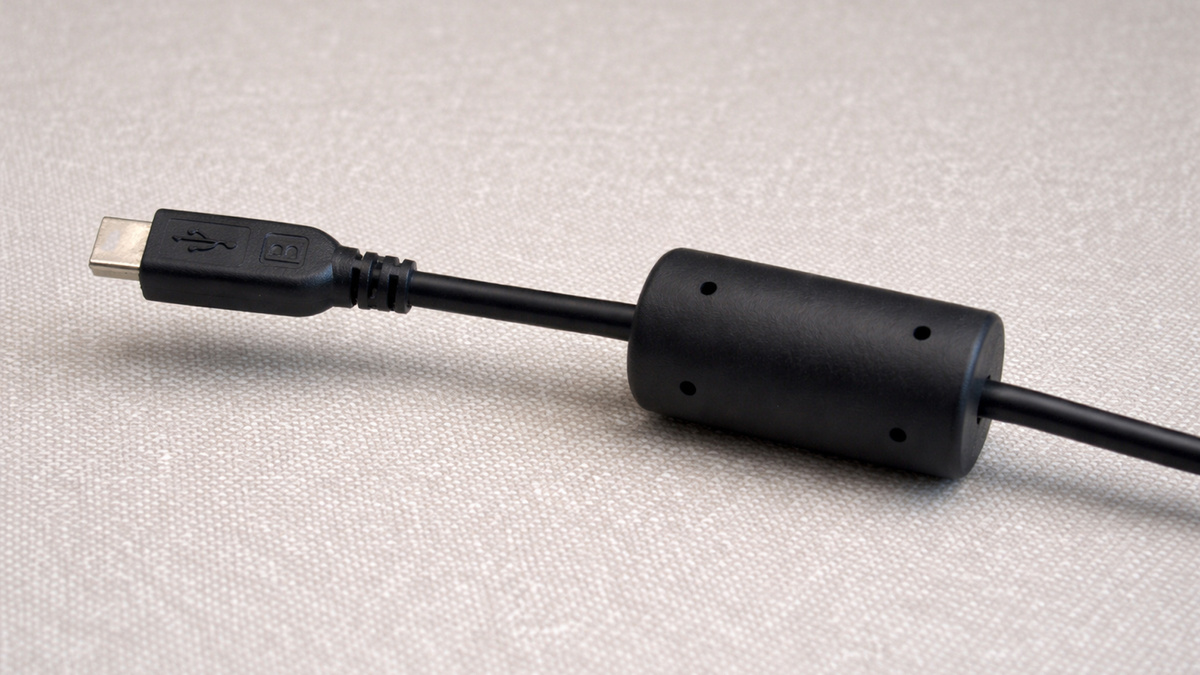 Как бочонок на проводе защищает нашу технику?