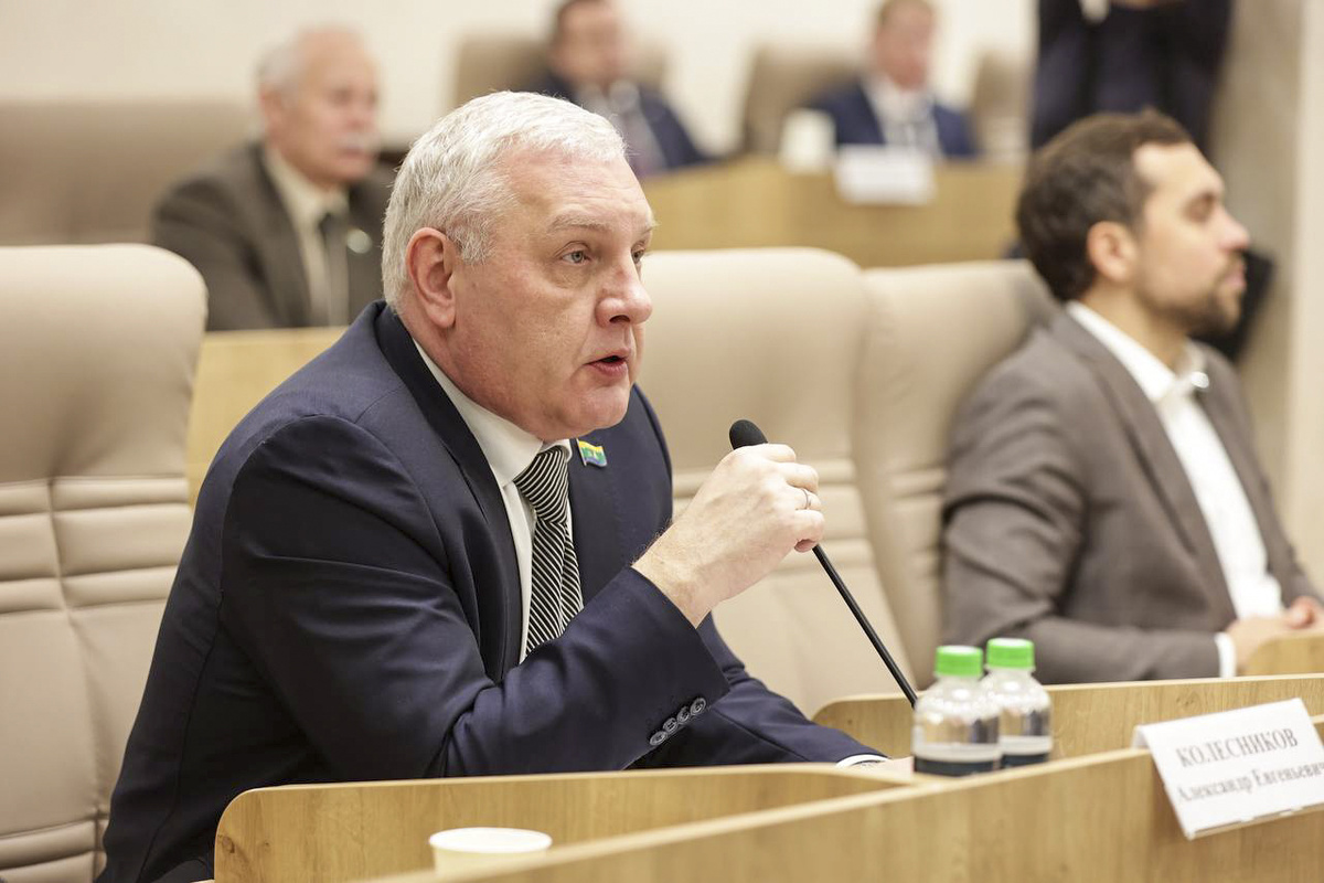 В злоупотреблении депутатским статусом для личного пиара упрекнул коллег Александр Колесников.  Фото: ФедералПресс / Иван Кабанов