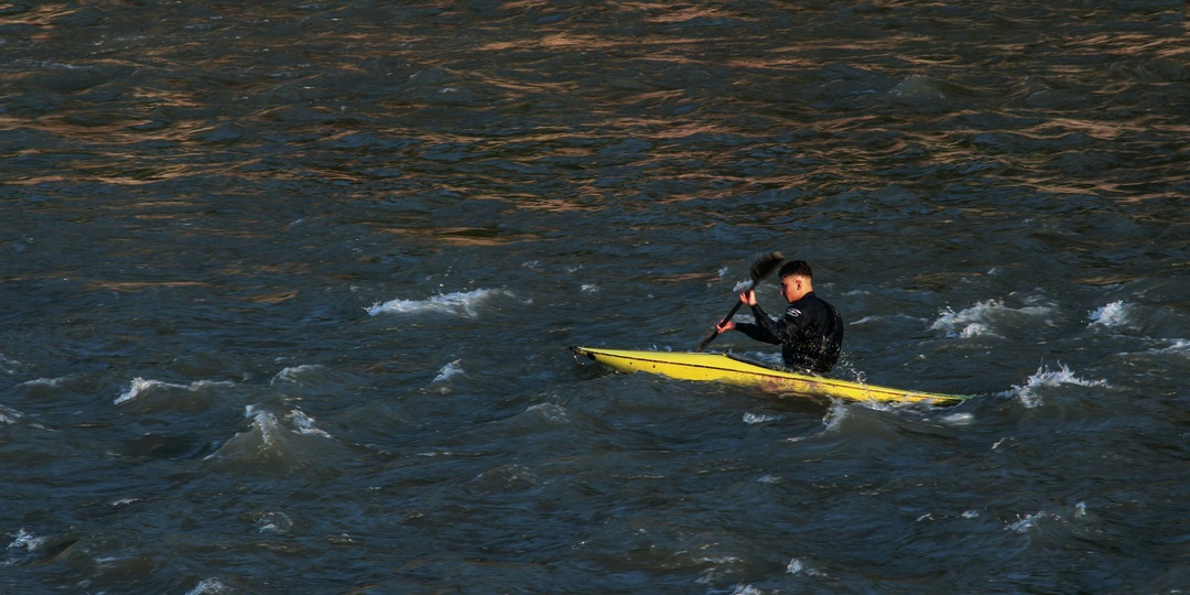 Россиянин собирается проплыть 4000 километров на каяке от Петропавловска-Камчатского до Чукотки