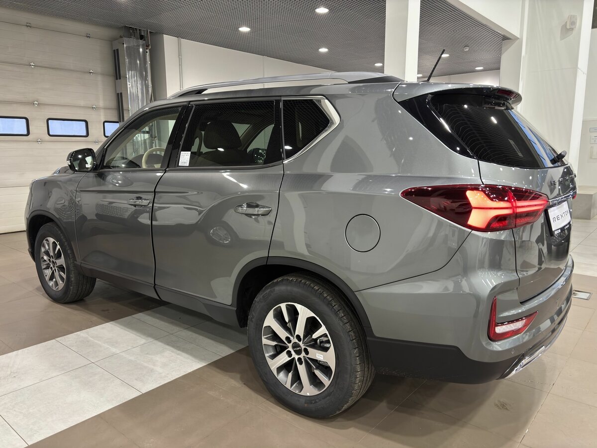 Нашёл лучшую замену Прадо в России. Корейская сборка, рама, 4x4, 225 л.с. и 6АКПП Aisin. Источник иллюстрации - auto.ru