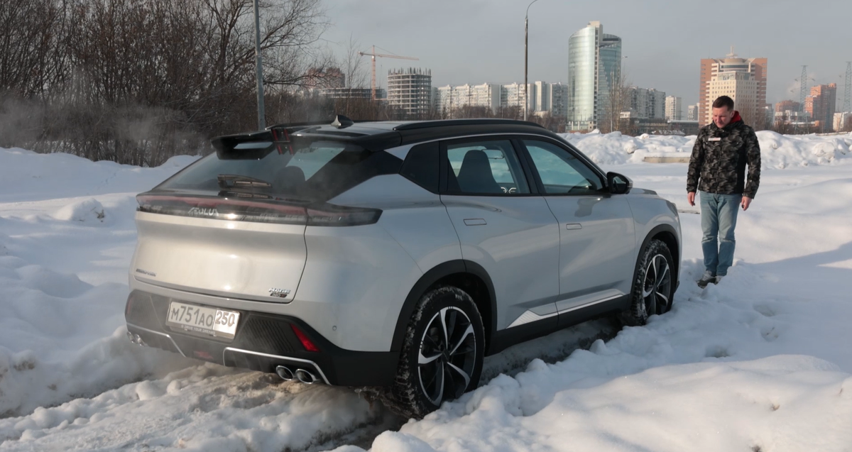 Дорожный просвет Dongfeng Mage явно превосходит клиренс Ситирей.