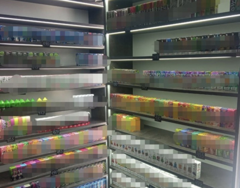    Партию вейпов и жидкостей для них на 6 млн рублей изъяли в Чебоксарах