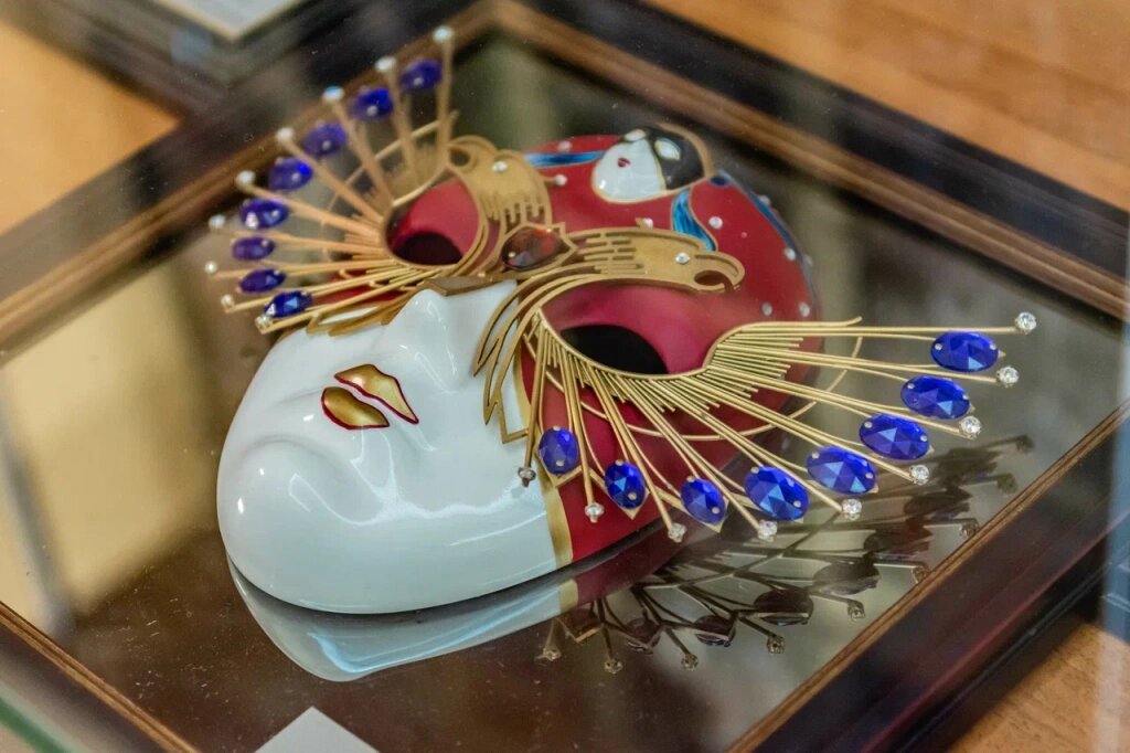 Премия «Золотая маска», вручённая Театру музыкальной комедии. Фото: Ирина Иванова. Правообладатель: Институт культурных программ.