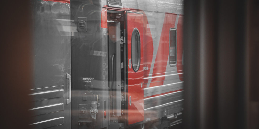 Изменился проход к поездам дальнего следования на Ленинградском вокзале Москвы