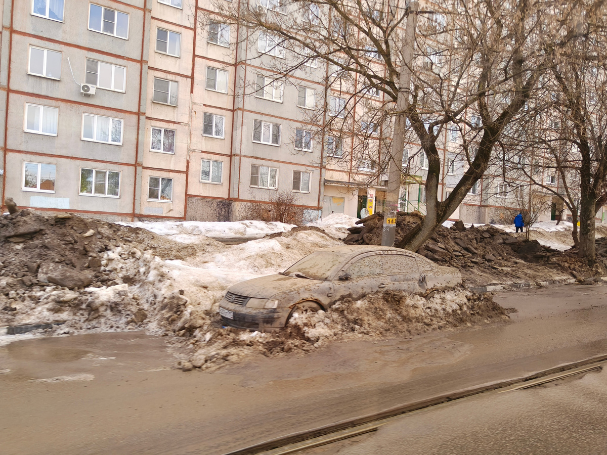 Фото автора. В спальных районах ждут когда сам сойдет