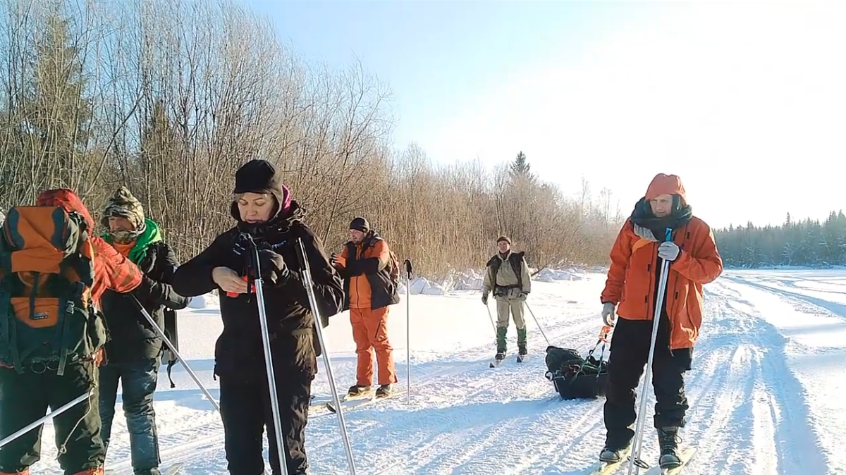 Начало похода. Утро. Вышли из Вижая по Лозьве