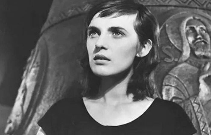    Дорога к признанию была непростой и тернистой.