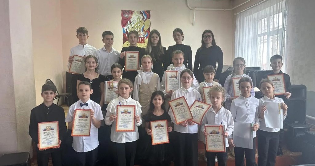 Скрипачи ДШИ – обладатели Гран-при зонального конкурса «Послушный смычок»