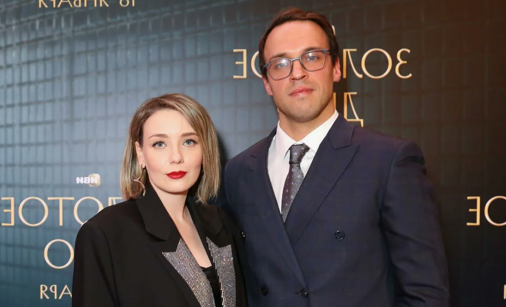 на фото Павел Попов и Еленя Полянская 