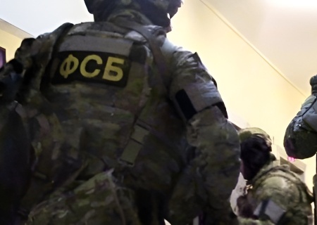    В Москве задержали иностранца с 504 бомбами, спрятанными в стельки