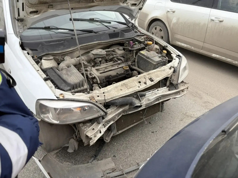    «Паровозик» из четырех иномарок собрался в ПетрозаводскеГосавтоинспекция Петрозаводска